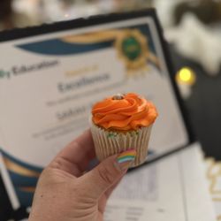 Venue on Lake Lily / Maitland Civic Center - Cupcake