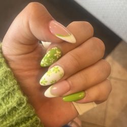 Sally’s Nail & Spa