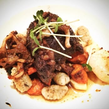 Biff's Bistro - Beef bourguignon - French Near Me - Toronto, Ontario Biff's Bistro - Beef bourguignon - French Near Me - Toronto, Ontario