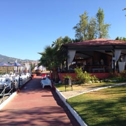 Cable Ski Marbella - The bar/restaurant