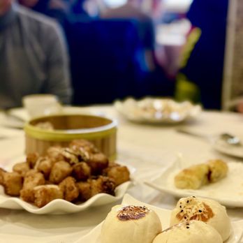 Sun Bo Kong Vegetarian Restaurant - Pan fried vegetable buns - Vegetarian Near Me - Vancouver, British Columbia
