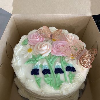 The Lovin'oven Bakery - Cake - Bakeries Near Me - Lancaster, Texas The Lovin'oven Bakery - Cake - Bakeries Near Me - Lancaster, Texas
