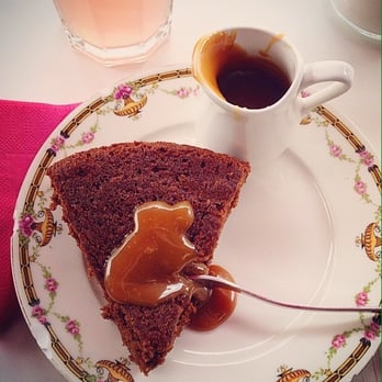 Lilicup Ixelles - Cake aux dattes et caramel chaud - Desserts Near Me - Ixelles, BRU Lilicup Ixelles - Cake aux dattes et caramel chaud - Desserts Near Me - Ixelles, BRU