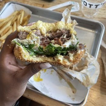Gotts Roadside - California burger - Burgers Near Me - Napa, California Gotts Roadside - California burger - Burgers Near Me - Napa, California