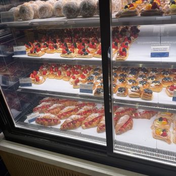 Paris Baguette - Bakeries Near Me - Peoria, Arizona
