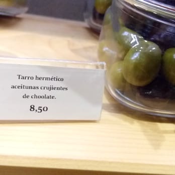 Papua Chocolates - Aceitunas de chocolate - Chocolatiers & Shops Near Me - València, V