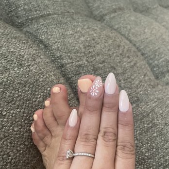 Sweet Diamond Nail Lounge - I asked multiple times to color match. They said they had the pair no problem but these obviously don't match - Nail Salons Near Me - Houston, Texas Sweet Diamond Nail Lounge - I asked multiple times to color match. They said they had the pair no problem but these obviously don't match - Nail Salons Near Me - Houston, Texas