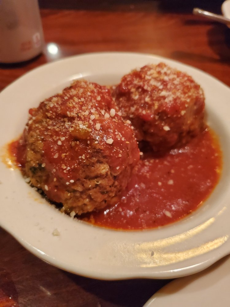 BELLA’S RESTAURANT & PIZZERIA Updated November 2024 21 Photos & 74