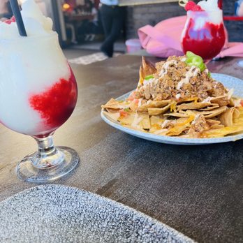 Lamplight Lounge - Lobster Nachos and piña colada - New American Near Me - Anaheim, California