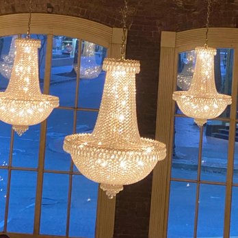 Restaurant August - ambiance on point - New American Near Me - New Orleans, Louisiana