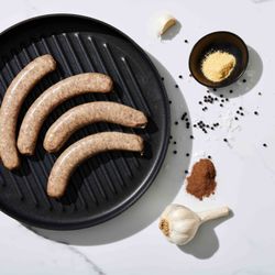Foris Extraordinary Meats - BRATWURST: A classic bratwurst mixed with mustard powder, white pepper, mace and our own signature blend of spices.