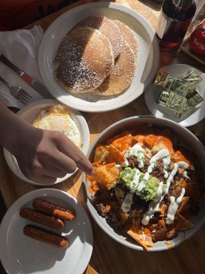 Breakfast House by null