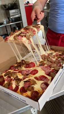 EAST VILLAGE PIZZA - 929 Photos & 522 Reviews - 145 1st Ave, New York