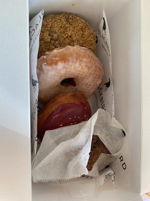 Blackbird Doughnuts / Sally's Sandwiches - Brighton by null