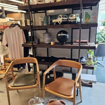 Try Coffee - Merchandise and some seating - Coffee & Tea Near Me - Honolulu, Hawaii