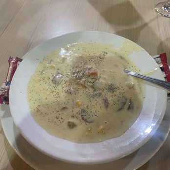 Honeybear Cafe - Clam chowder - Breakfast & Brunch Near Me - Chicago, Illinois