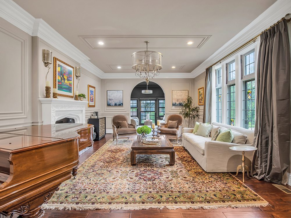 LAURA MCCARTHY REAL ESTATE Updated October 2024 29 The Blvd, Saint