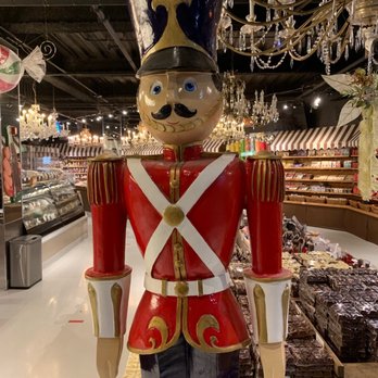 San Francisco Chocolate Store - Toy soldier at entrance - Candy Stores Near Me - San Francisco, California San Francisco Chocolate Store - Toy soldier at entrance - Candy Stores Near Me - San Francisco, California
