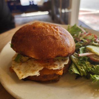Le Pain Quotidien - Egg and avocado sandwich - Cafes Near Me - Miami, Florida Le Pain Quotidien - Egg and avocado sandwich - Cafes Near Me - Miami, Florida