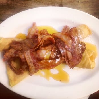 Lazy Days Cafe - Unbelievable pancakes with bacon and maple syrup - Cafes Near Me - Blackrock, D