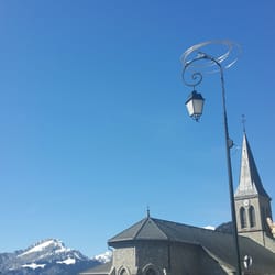 Le Hors Piste - Vue sur l'église