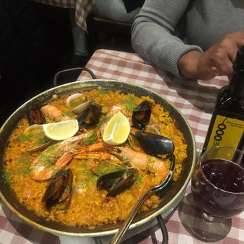 Taverna El Glop - Seafood paella - Spanish Near Me - Barcelona, B Taverna El Glop - Seafood paella - Spanish Near Me - Barcelona, B