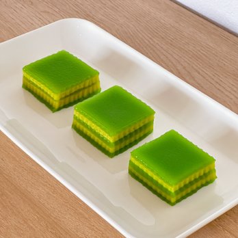 Bake & Che - Desserts Near Me - Westminster, California