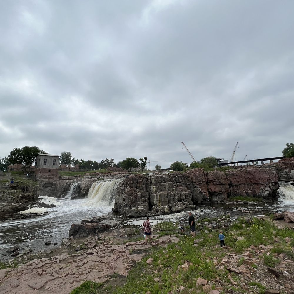 Falls Park - Magical Sioux Falls - Parks Near Me - Sioux Falls, South Dakota Falls Park - Magical Sioux Falls - Parks Near Me - Sioux Falls, South Dakota