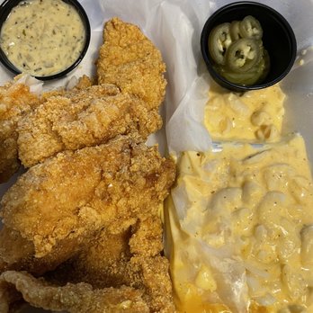 TrailerHouse - Chicken Wings Near Me - Garland, Texas