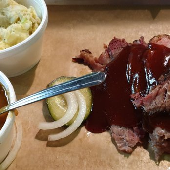 Bubba’s Bones & Brews - Without a doubt some of the best darn beef brisket west of Texas! 15+ hours of slow savory luv! - Gastropubs Near Me - Cathedral City, California