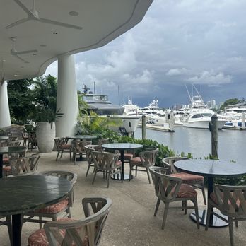 Sotogrande - Sotogrande outside patio tables looking at marina - Spanish Near Me - Fort Lauderdale, Florida Sotogrande - Sotogrande outside patio tables looking at marina - Spanish Near Me - Fort Lauderdale, Florida