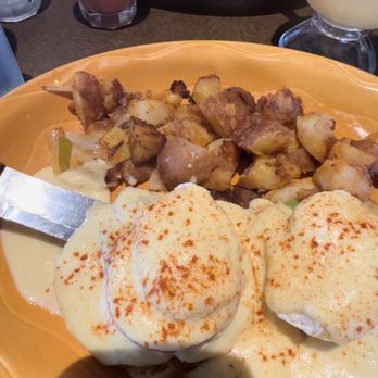 Hashes & Brews - Cali Benedict - Bars Near Me - San Bruno, California Hashes & Brews - Cali Benedict - Bars Near Me - San Bruno, California