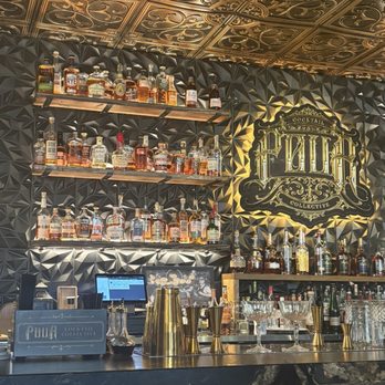 Pour Cocktail Collective - Bar left - Cocktail Bars Near Me - San Antonio, Texas