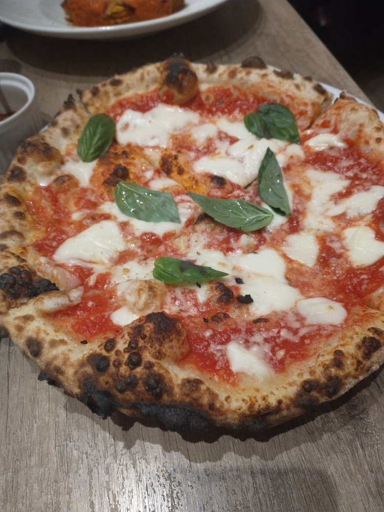 Gatto Wood Oven Pizza