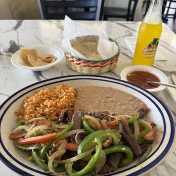 Olivias Cafe - Fajitas - Mexican Near Me - Watsonville, California