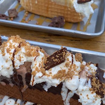Dessert Dealer - Desserts Near Me - Chicago, Illinois Dessert Dealer - Desserts Near Me - Chicago, Illinois