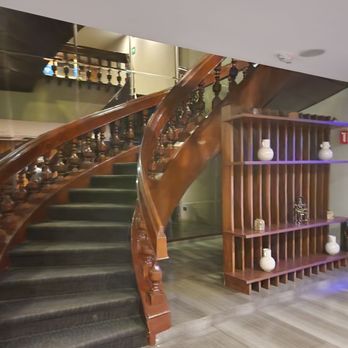 Sheraton Ambassador Hotel - Stairway to floor 1 and 2 - Hotels Near Me - Monterrey, NLE
