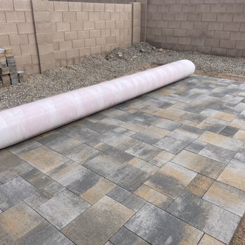 Big Bully Turf - There should be a fire pit in there. - Artificial Turf Near Me - Tucson, Arizona Big Bully Turf - There should be a fire pit in there. - Artificial Turf Near Me - Tucson, Arizona