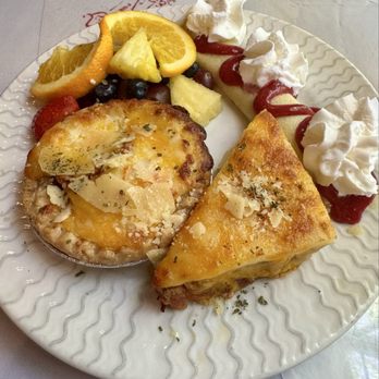 Wildflower Cafe - Brunch plate - New American Near Me - Mentone, Alabama