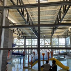 Murray City Park Swimming Pool - The pools are all connected which is really nice if you come here with kids! They have a lazy river!
