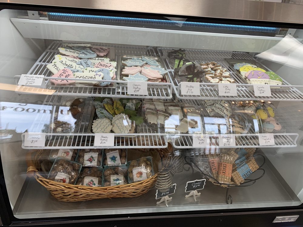 SALTY DOGS DIY DOG WASH 1226 Ocean Shore Blvd, Ormond Beach, Florida