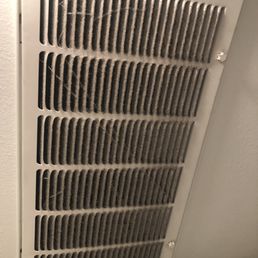 Gross vent on move in day