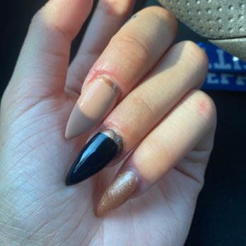 The White Spa Nails - My ring finger - Nail Salons Near Me - Mesa, Arizona The White Spa Nails - My ring finger - Nail Salons Near Me - Mesa, Arizona