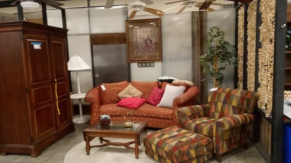 HABITAT FOR HUMANITY RESTORE - Updated January 2025 - 29 Photos - 2814