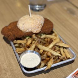 Broad Leaf Brewery & Spirits - Hot chicken katsu
