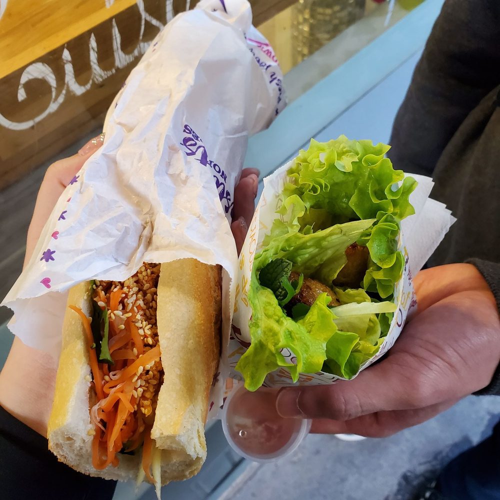 Khua Nong Mai - Beef Banh Mi & Nems wrapped in lettuce - Pan Asian Near Me - Paris, 01