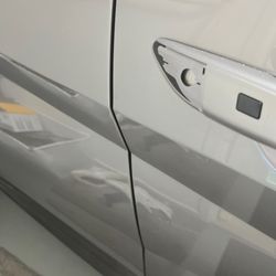 Hoppy's Carwash Bowen Hills - Missing plastic cover on door handle