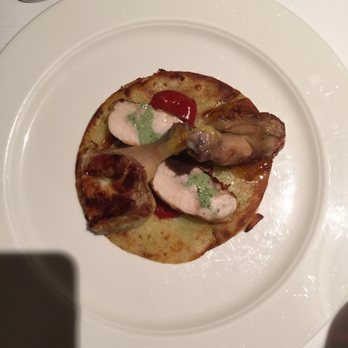 Lanterna Verde - Roasted chicken on potato pastry and spicy tomato sauce. - Italian Near Me - Villa Di Chiavenna, SO