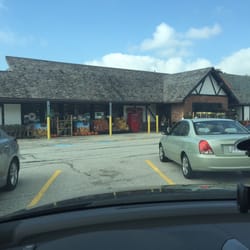 Giant Eagle 179 - The exterior of the building.
