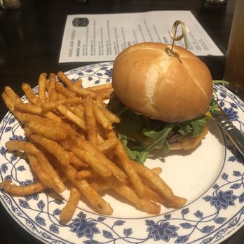Black Barn Kitchen - Farm burger - Burgers Near Me - Jacksonville, Oregon Black Barn Kitchen - Farm burger - Burgers Near Me - Jacksonville, Oregon